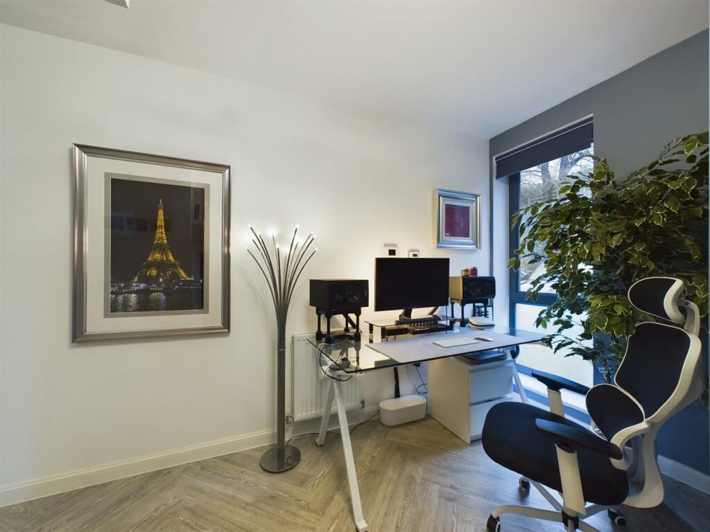 Additional image 14 of Iron Railway Close, Coulsdon