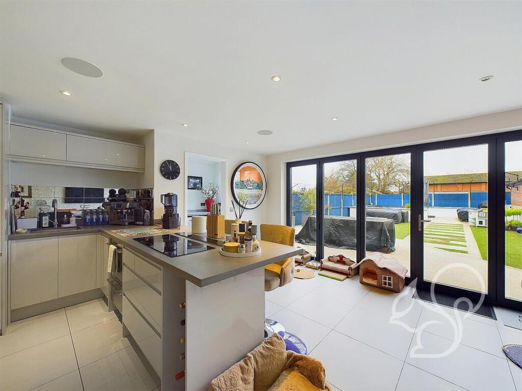 Additional image 10 of High Street, West Mersea