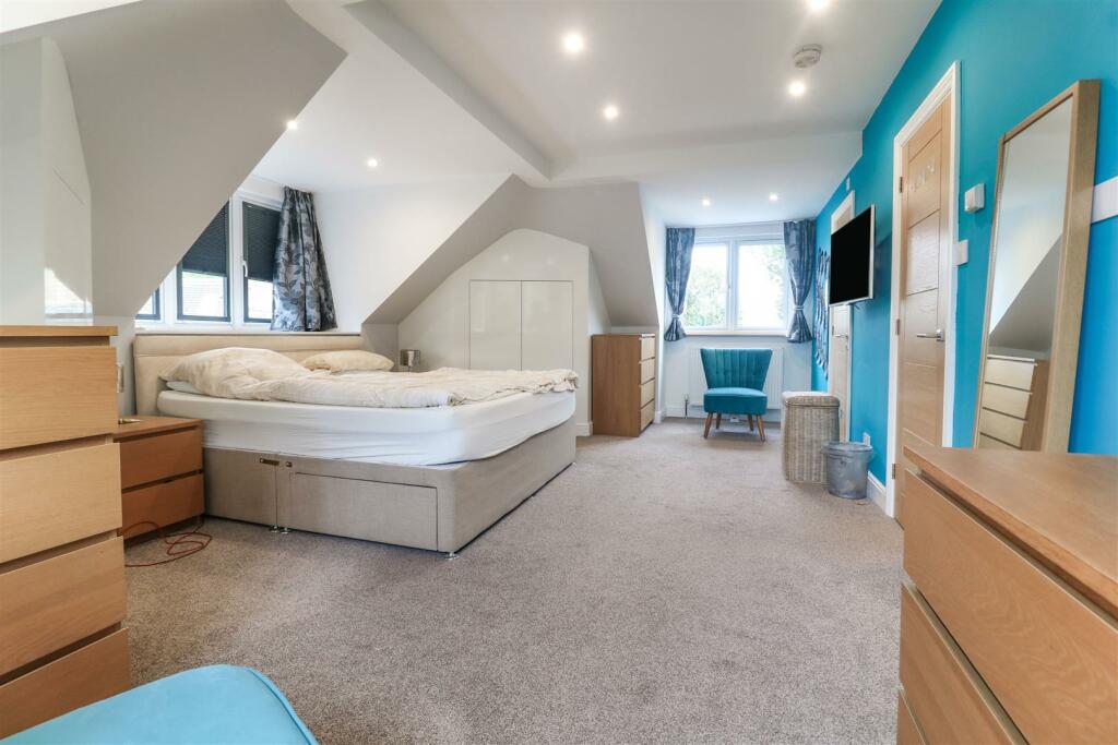 Additional image 19 of Hamlet Hill, Roydon, Harlow