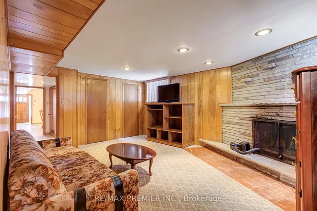 Additional image 30 of 45 Debby Crt