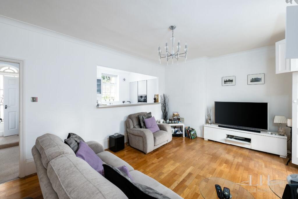 Additional image 6 of Queens Court, Brentwood