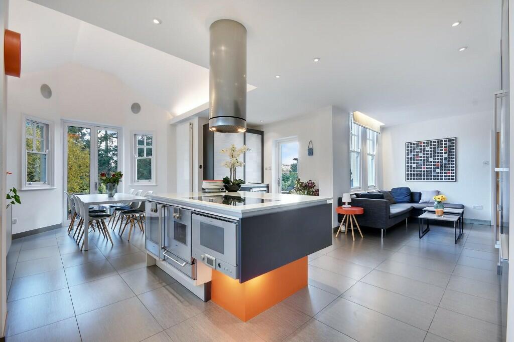 Additional image 10 of Hillwood Grove, Hutton Mount, Brentwood, Essex, CM13