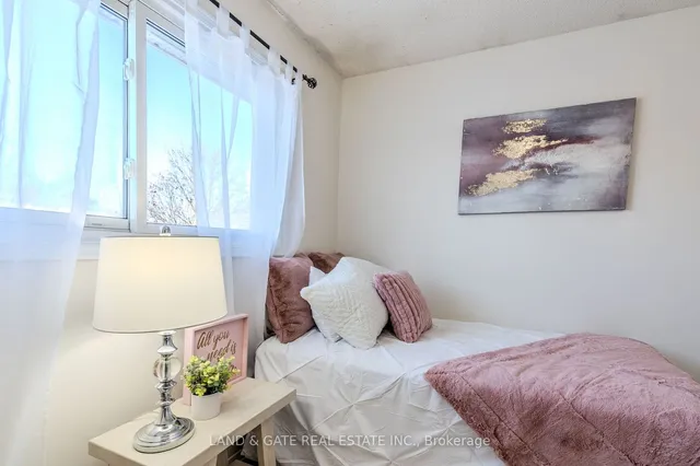 Additional image 30 of 11 Golders Green Ave