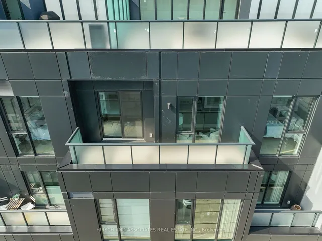 Additional image 40 of 840 St Clair Ave Unit 904