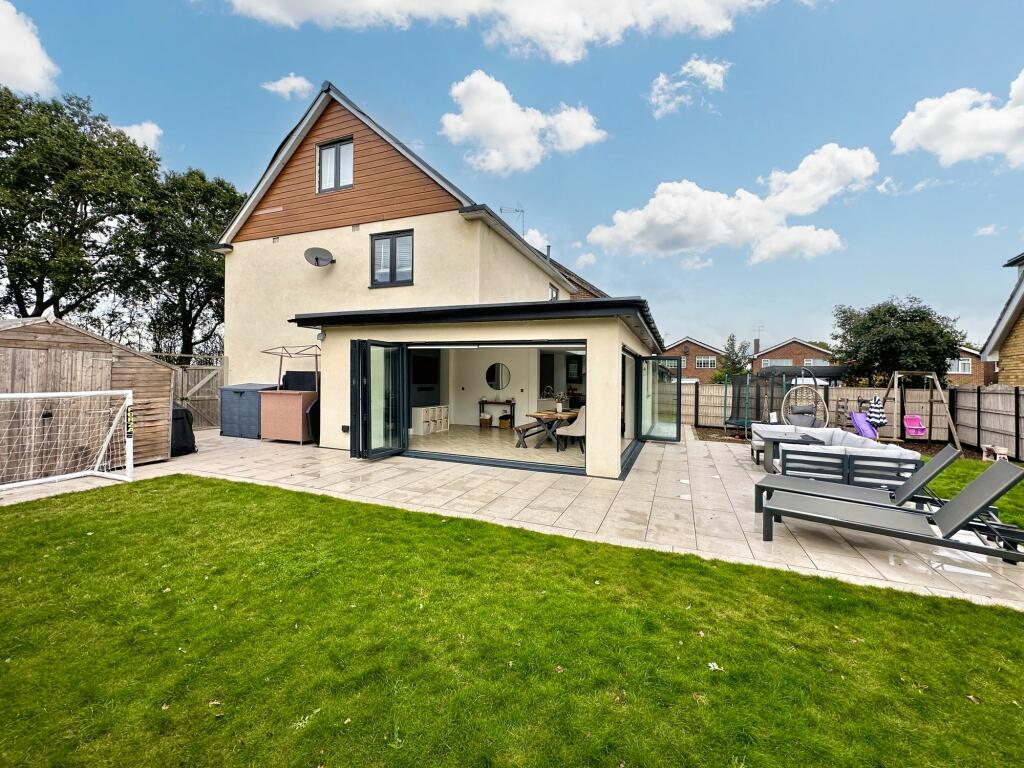 Additional image 23 of Wiggins Lane, Billericay, CM12