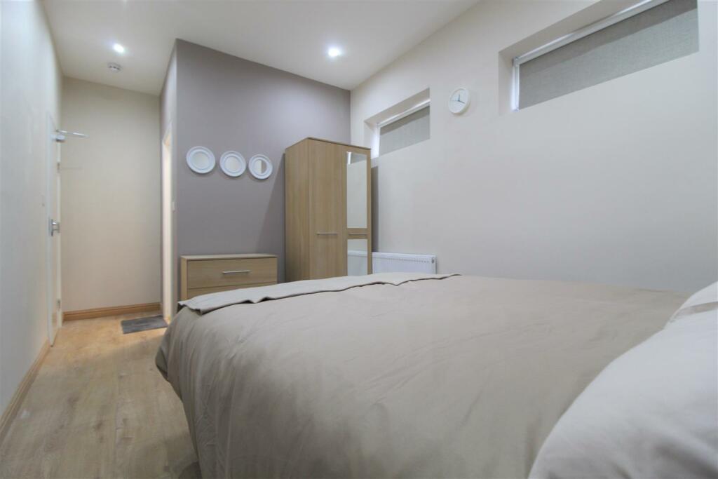 Additional image 9 of Meadvale Road, Croydon