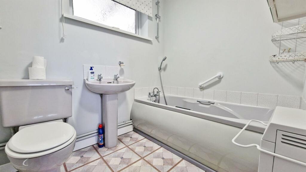 Additional image 13 of Garden Road, Frinton Homelands