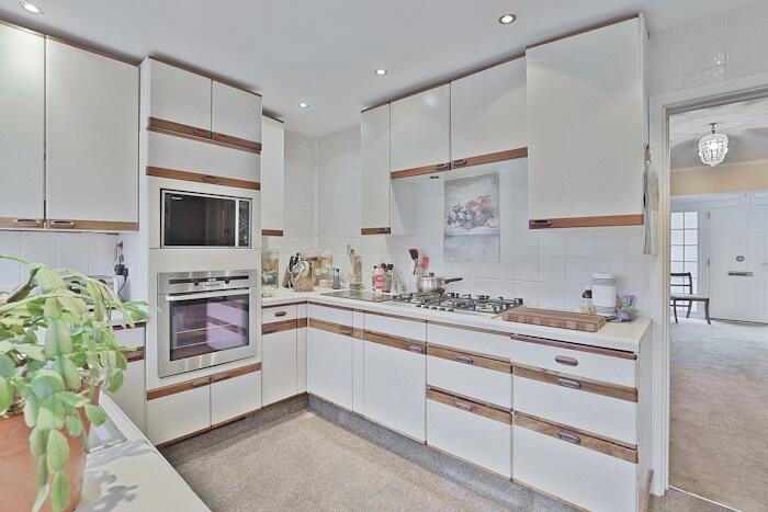 Additional image 9 of Longfields, Ongar, CM5