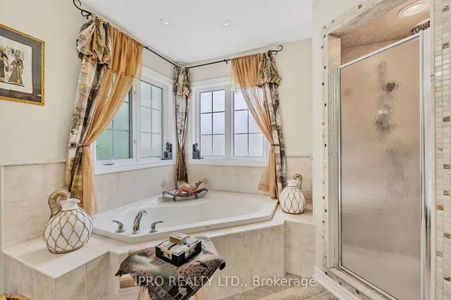 Additional image 24 of 18 Lynnvalley Cres