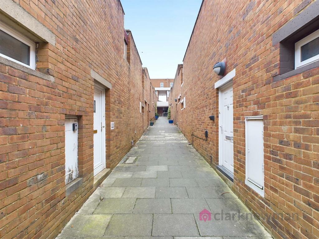 Additional image 15 of Bishopsfield, Harlow, CM18