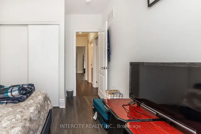 Additional image 23 of 32 Foxsparrow Rd