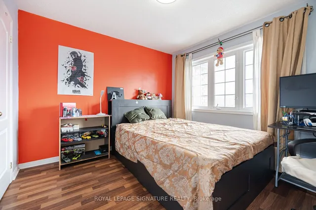 Additional image 28 of 32 Bay Breeze Dr