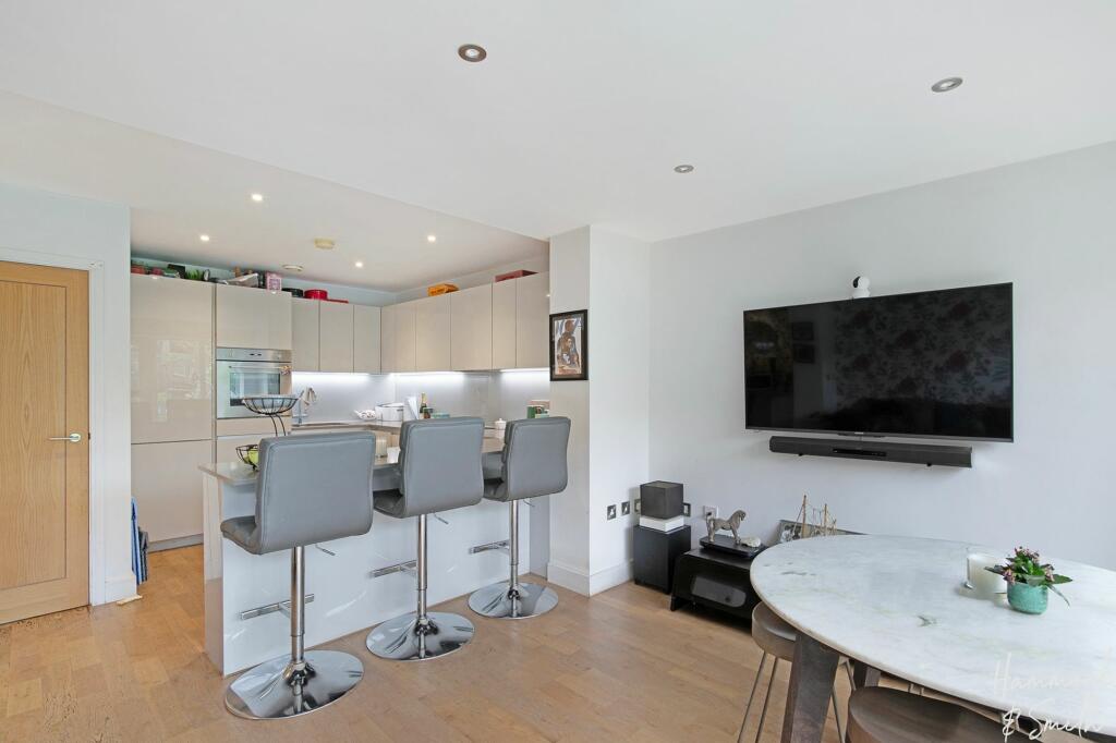 Additional image 6 of Mowbray Close, Epping, CM16