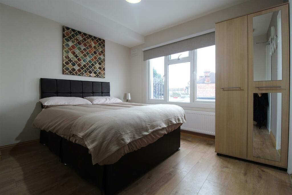 Additional image 12 of Meadvale Road, Croydon