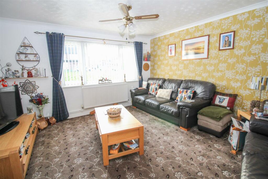 Additional image 6 of Little Cattins, Harlow