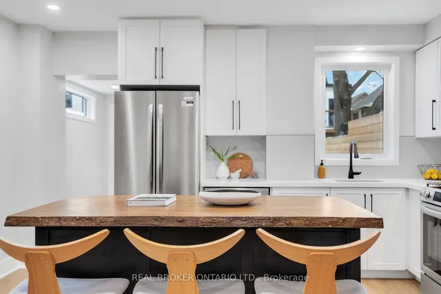 Additional image 10 of 34 Earl Haig Ave