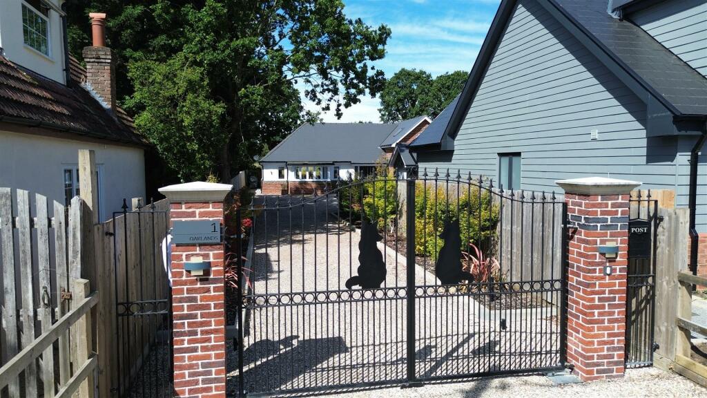 Additional image 33 of Oaklands Stoney Hills, Burnham-On-Crouch