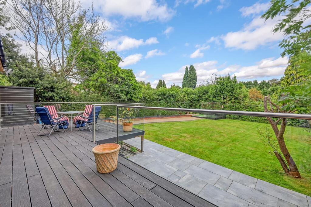 Additional image 19 of Ingrave Road, Brentwood