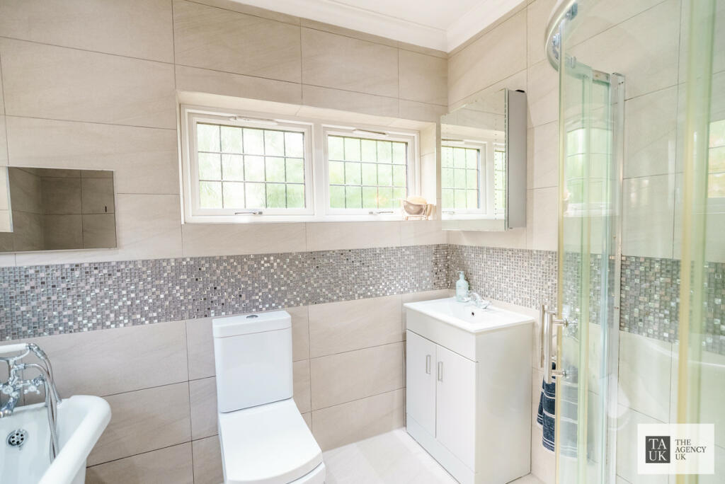 Additional image 14 of Nags Head Lane, Brentwood, CM14