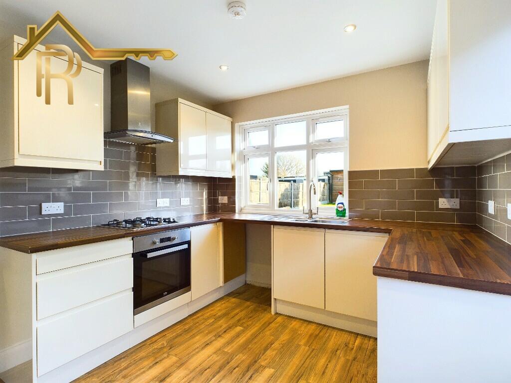 Additional image 8 of Thorndon Avenue, Brentwood, Essex, CM13