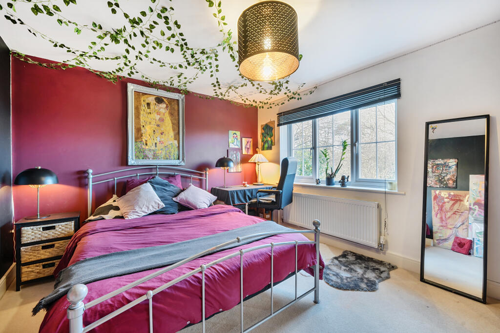 Additional image 15 of Newbery Close, Caterham, CR3