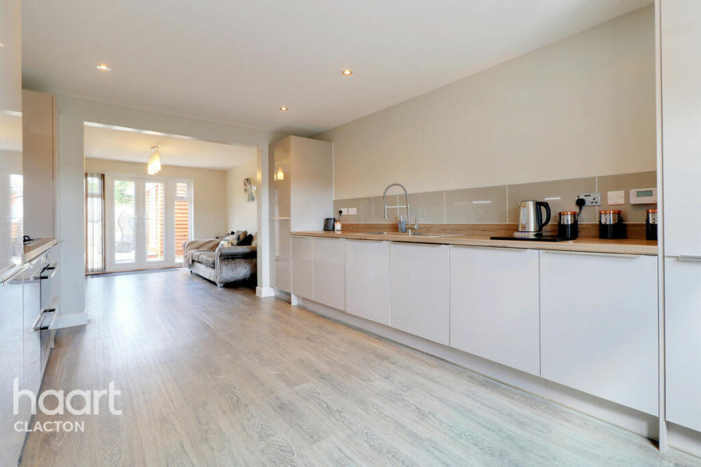 Additional image 2 of Skippers Way, Walton On The Naze