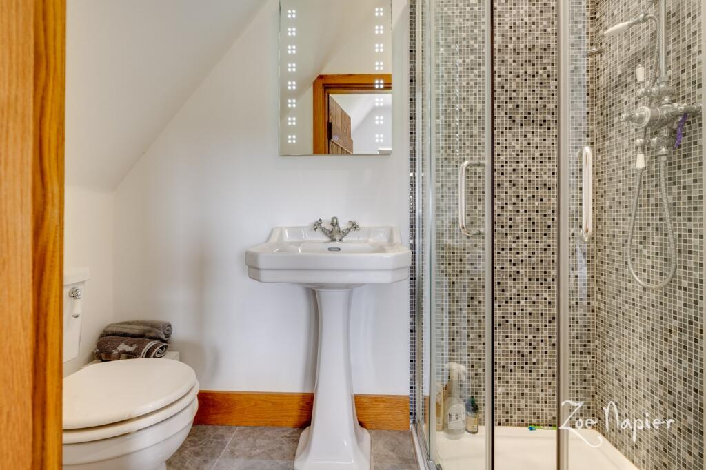 Additional image 16 of Moreton