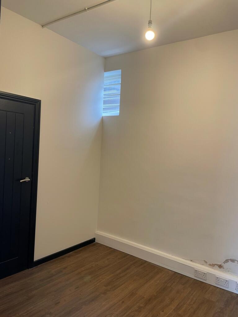 Additional image 4 of 140 Hutton Road, Shenfield, CM15