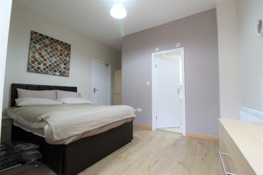 Additional image 7 of Meadvale Road, Croydon