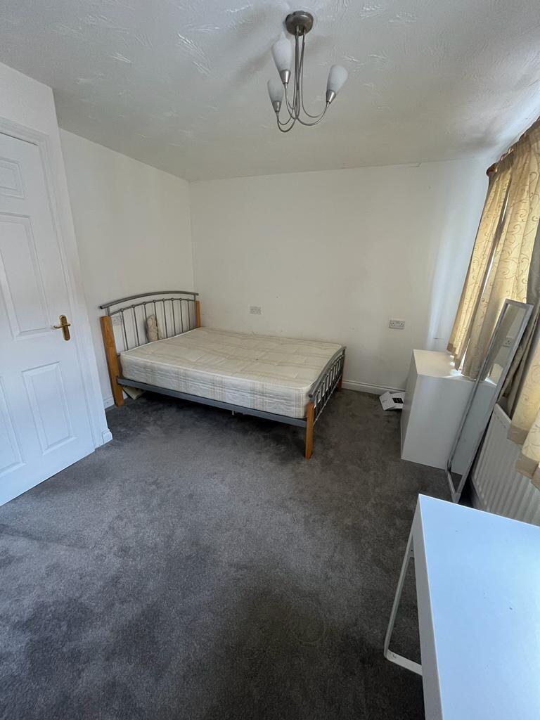 Additional image 5 of Hatcher Crescent, Hythe, Colchester