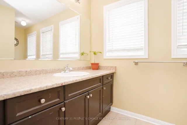 Additional image 29 of 10 Clenston Rd