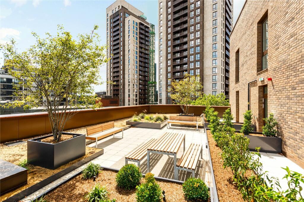 Additional image 8 of Crescent Gardens, 38 Cherry Orchard Road, Croydon, CR0