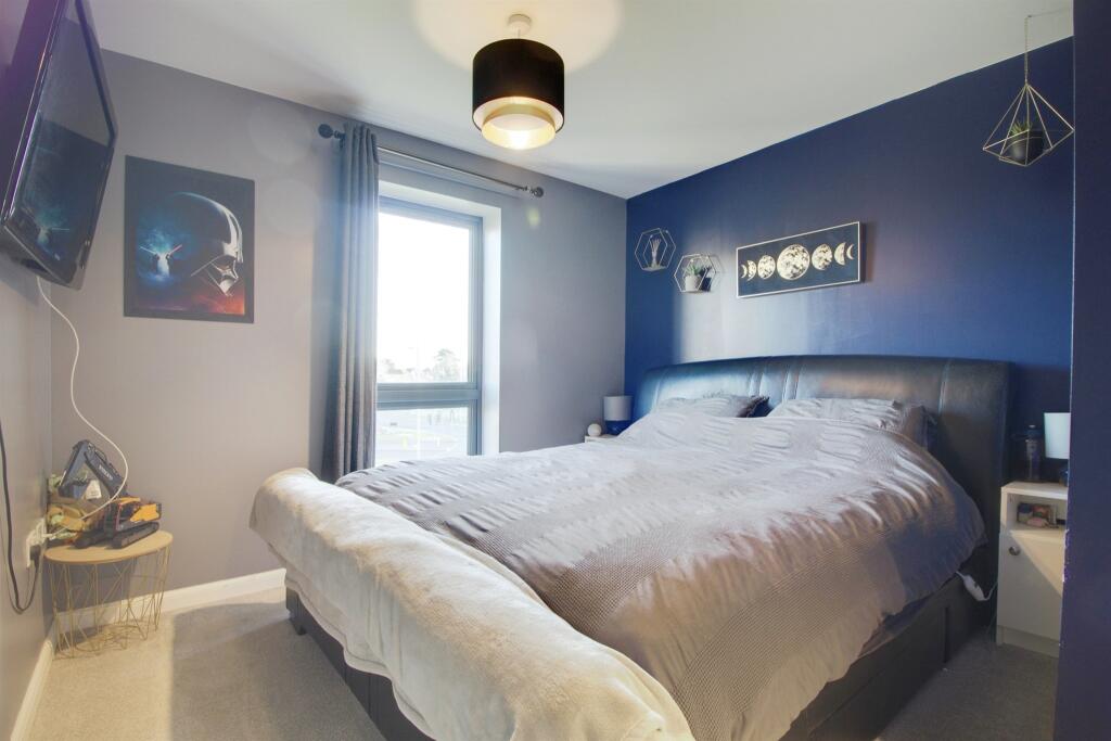 Additional image 9 of Blackthorn Drive, Harlow