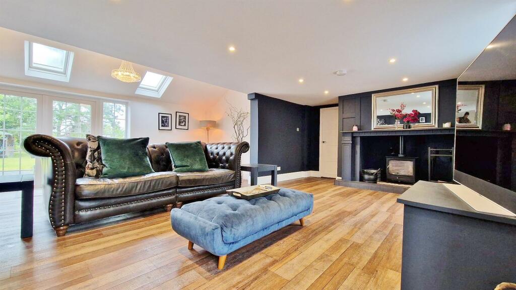 Additional image 8 of The Street, Kirby-Le-Soken