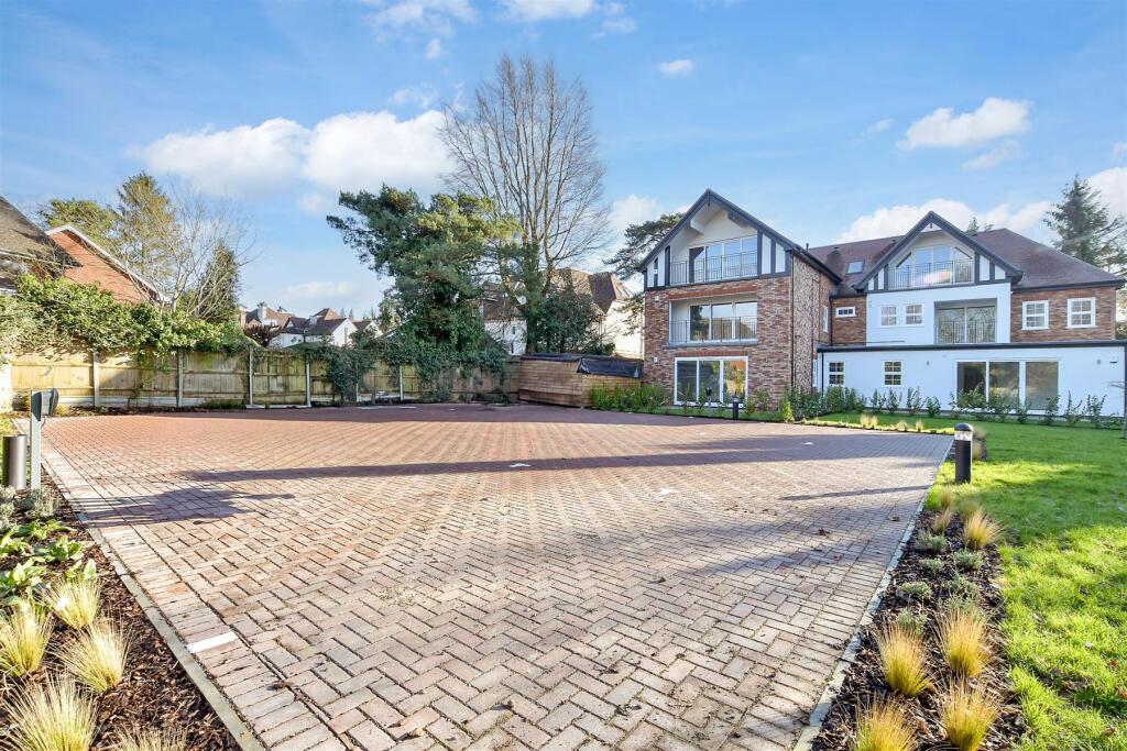 Additional image 6 of Queens Park Road, Caterham, Surrey
