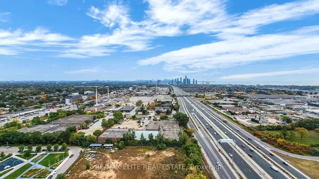 Additional image 32 of 36 Zorra St Unit 2507