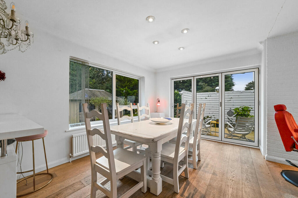 Additional image 23 of Ernalds Close, Earls Colne, Essex
