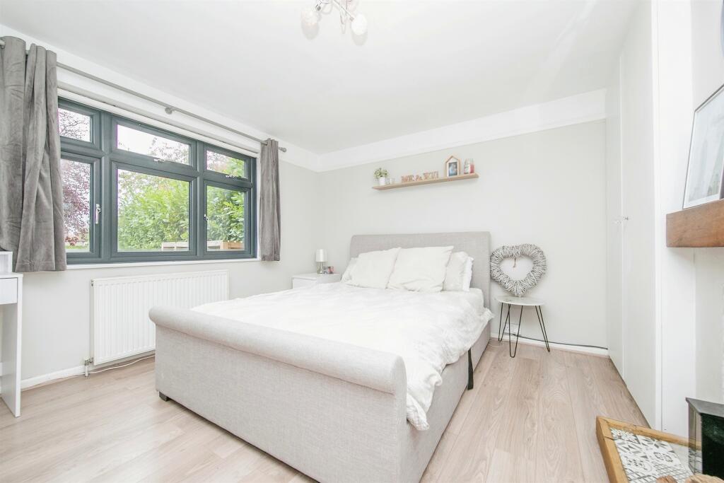 Additional image 8 of Bay View Crescent, Little Oakley, Harwich
