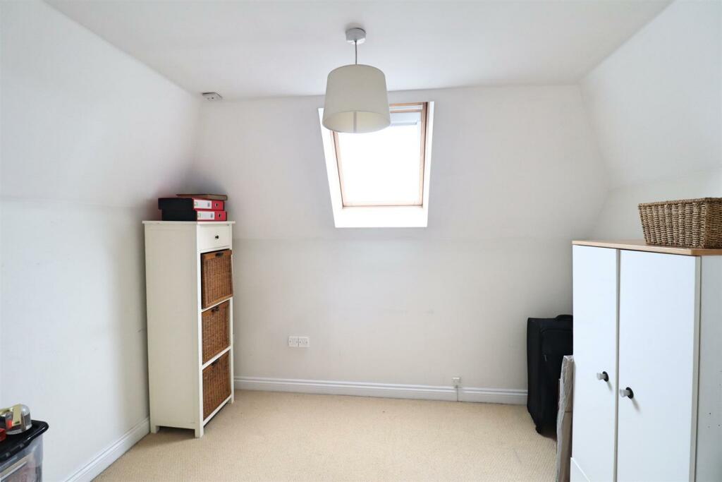 Additional image 23 of Queenborough Lane, Great Notley, Braintree