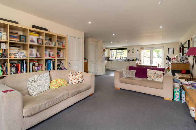 Additional image 18 of Cedar Close, Warlingham