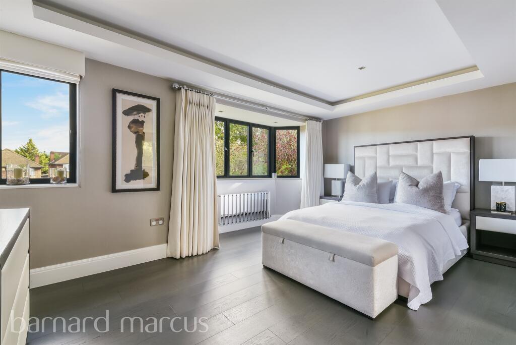 Additional image 7 of Elmfield Way, South Croydon