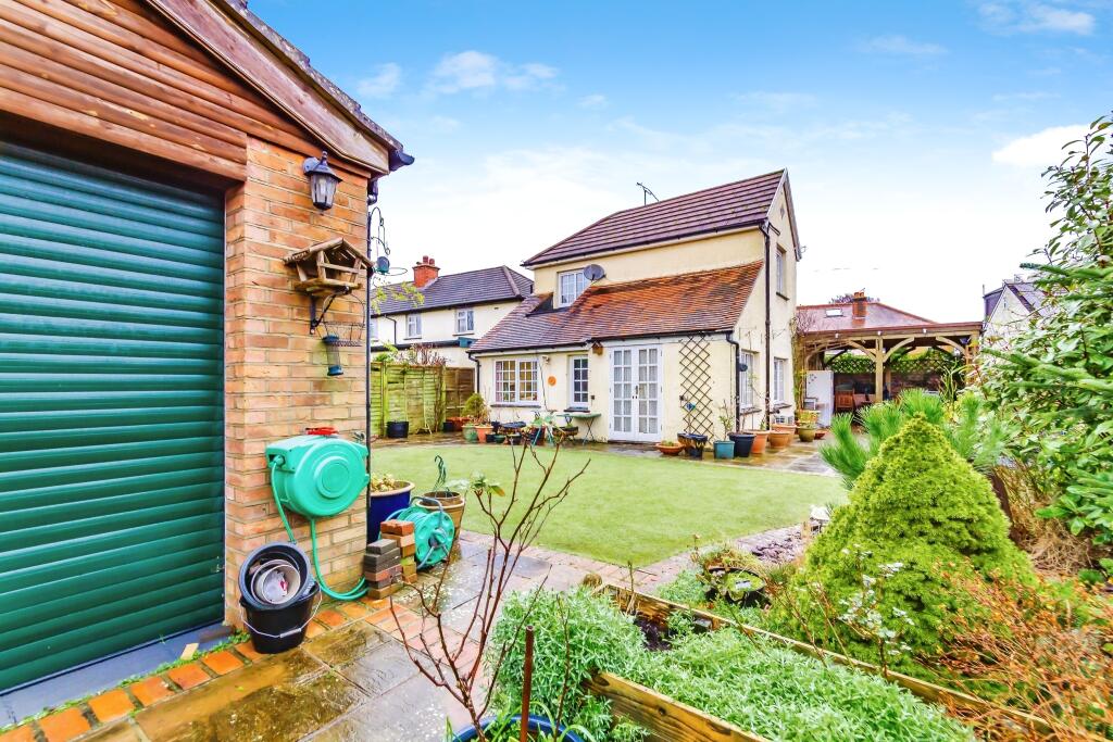 Additional image 14 of Birch Avenue, Caterham, Surrey, CR3