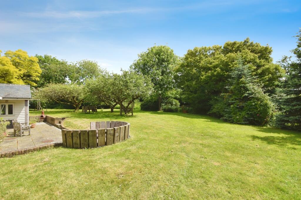 Additional image 18 of Hedingham Road, Blackmore End, Braintree