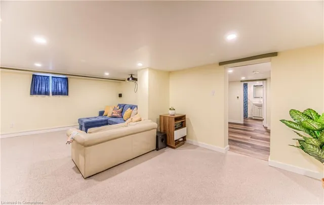 Additional image 42 of 80 Pandora Ave