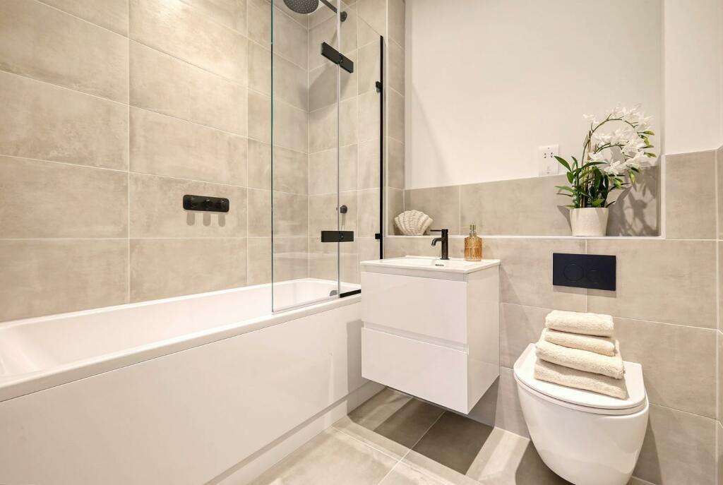 Additional image 15 of Brizes Park, Kelvedon Hatch