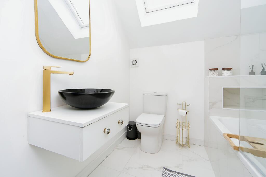 Additional image 10 of Chester Road, Ellesmere Port, CH66