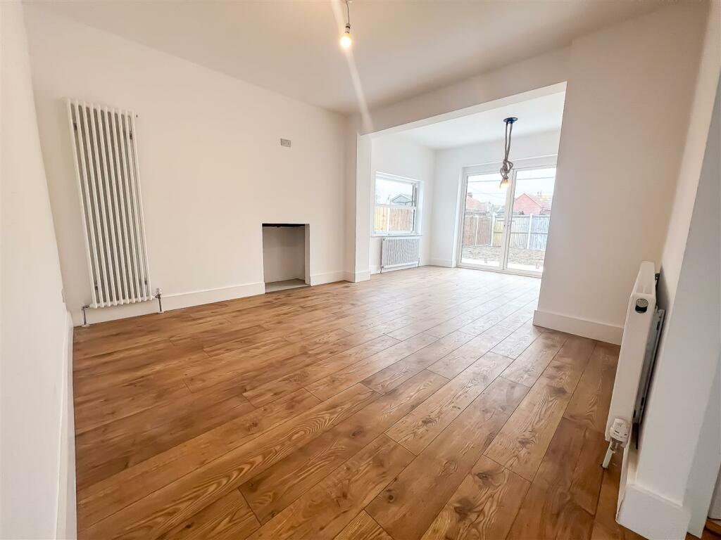 Additional image 18 of Beatrice Road, Walton On The Naze