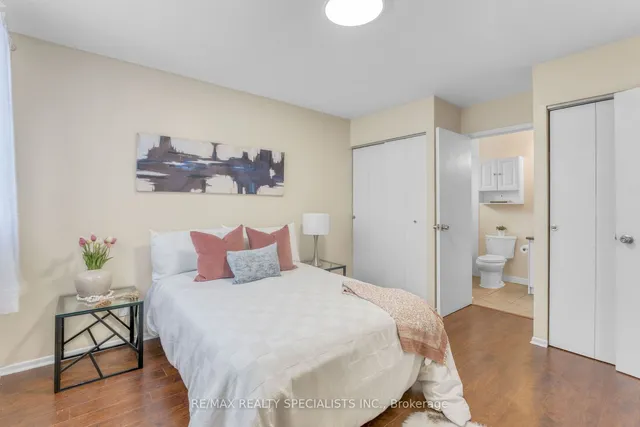 Additional image 13 of 198 Folkstone Cres