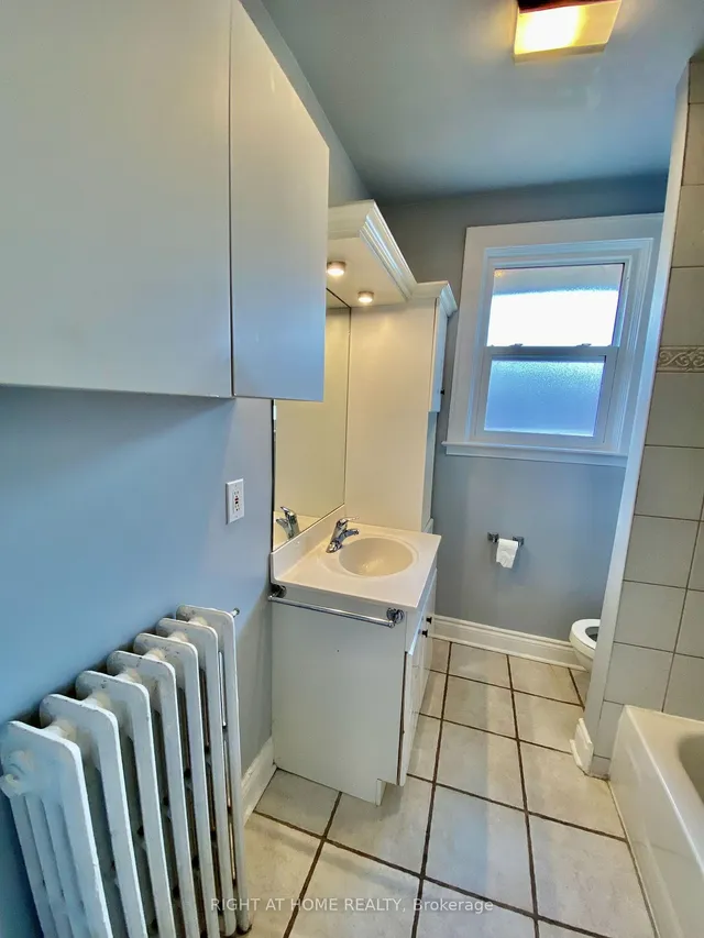 Additional image 21 of 1196 Avenue Rd