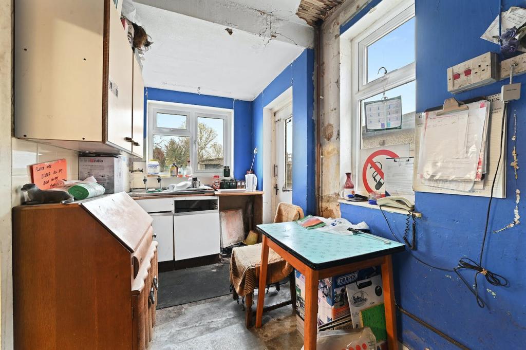 Additional image 13 of 212 Watchouse Road, Chelmsford, CM2 8NF